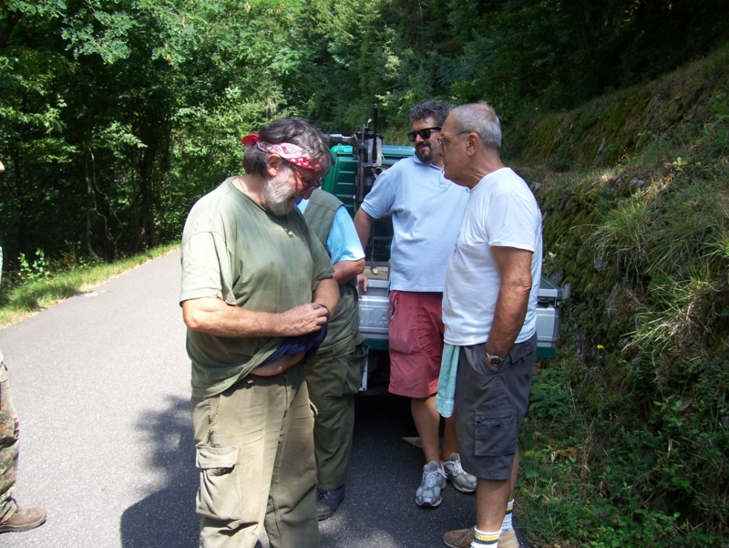  Image name: Persone091.jpg 
 width: 800 pixel 
 height: 601 pixel 
 Size: 471975 bytes 
 Click to enlarge 